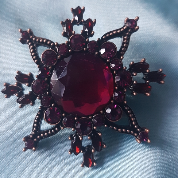 🔥3 for $30🔥Vintage pink brooch